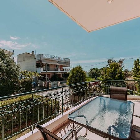 קלמאטה Bessis Apartments מראה חיצוני תמונה