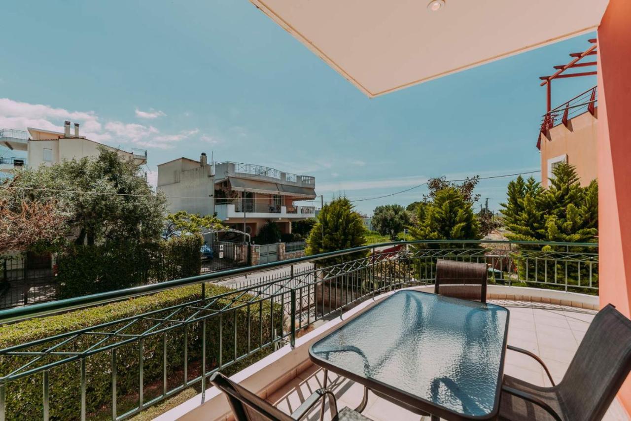 קלמאטה Bessis Apartments מראה חיצוני תמונה
