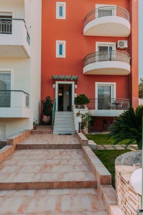 קלמאטה Bessis Apartments מראה חיצוני תמונה