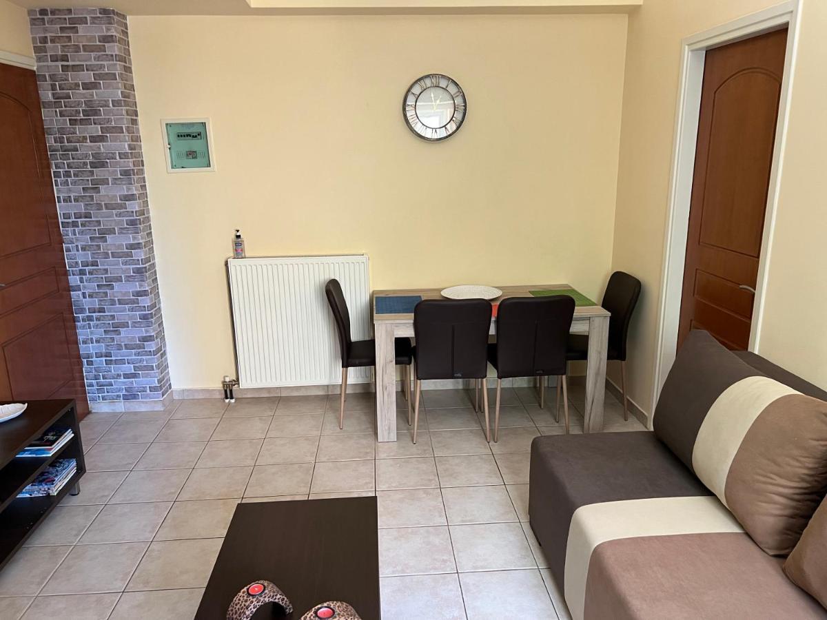 קלמאטה Bessis Apartments מראה חיצוני תמונה
